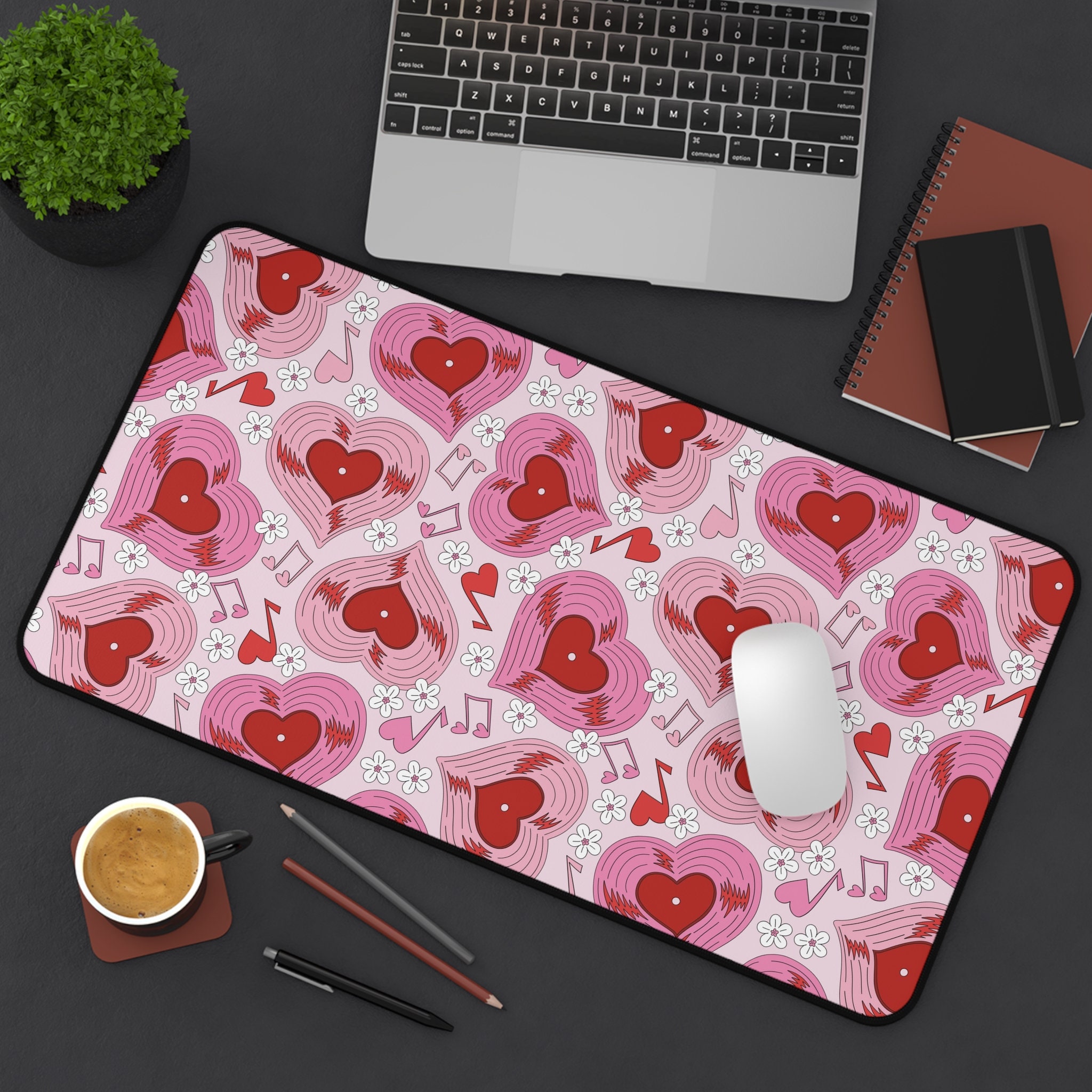 Office Tech Gifts - Heart-shaped Vinyl Record Desktop Mat, Stylish